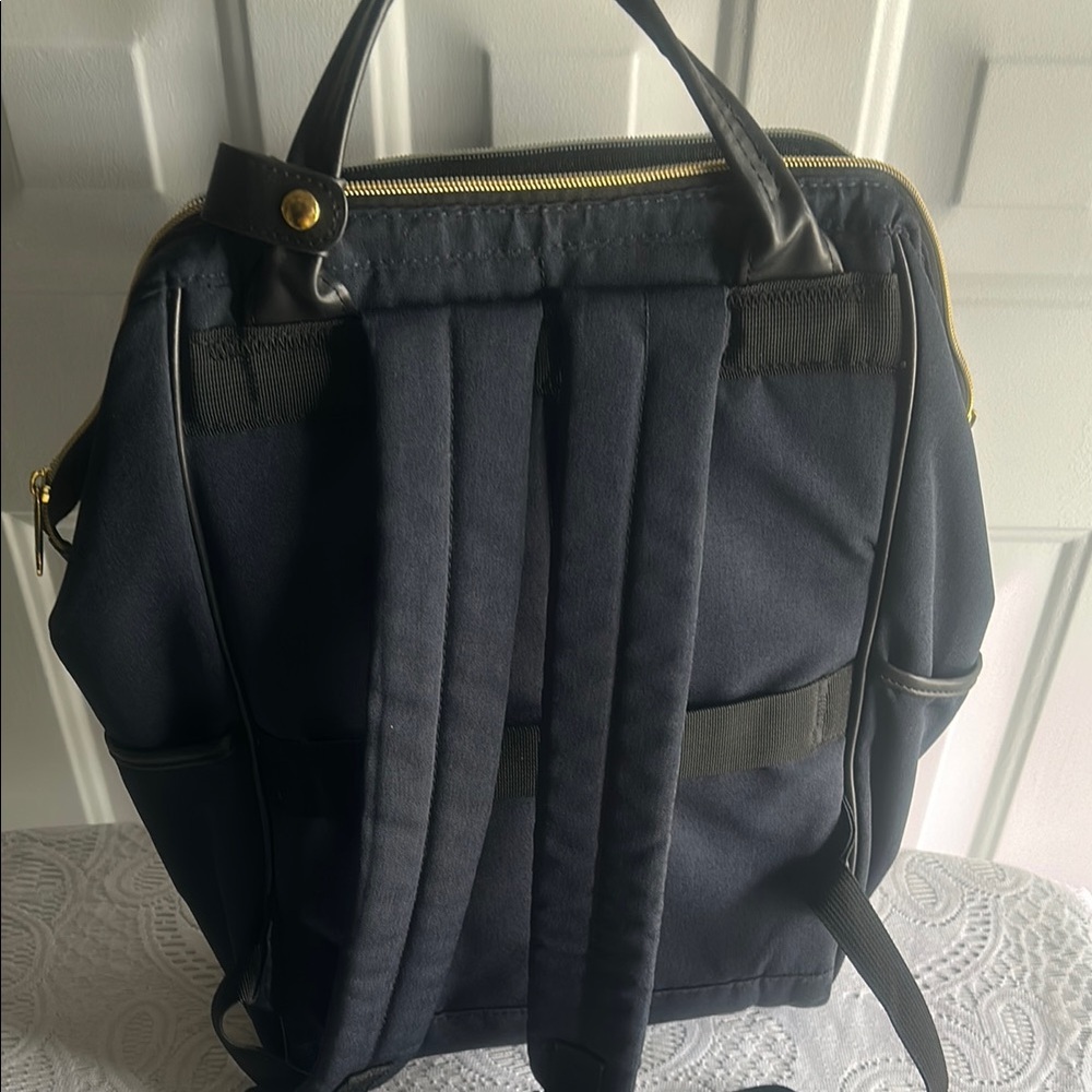 Stylish Black Backpack - Picture 2 of 7